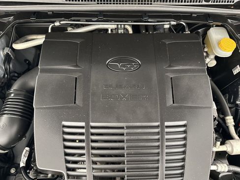 Used 2020 Subaru Forester Premium AWD/4WD image 32