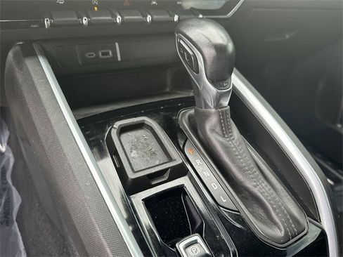 Used 2023 Chevrolet Colorado LT w/ LT Convenience Package image 23