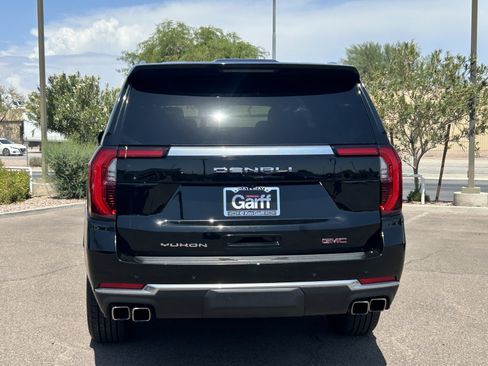 Certified 2025 GMC Yukon XL Denali AWD/4WD image 4