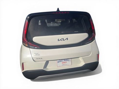 Used 2025 Kia Soul LX w/ LX Technology Package FWD image 19