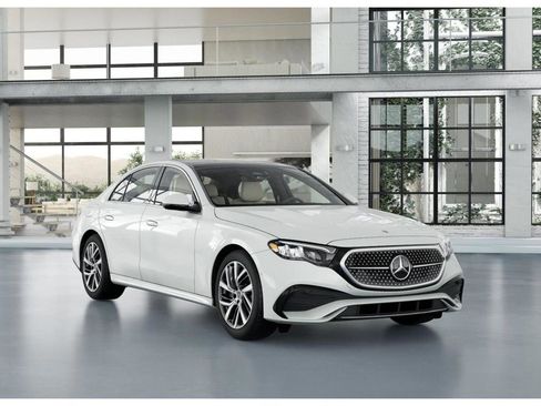New 2026 Mercedes-Benz E 450 4MATIC Sedan image 10