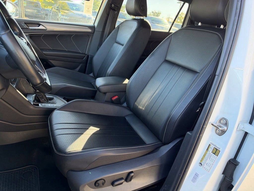 Used 2022 Volkswagen Tiguan SE R-Line FWD image 21