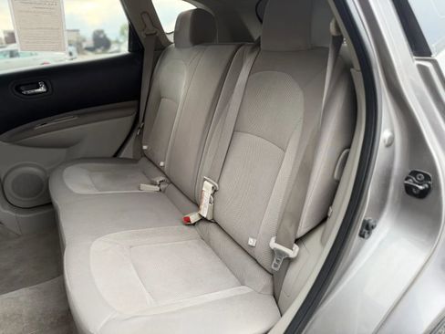 Used 2011 Nissan Rogue S AWD/4WD image 4