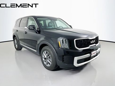 Used 2025 Kia Telluride LX FWD image 5