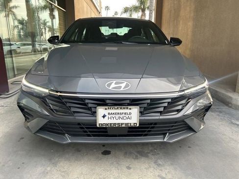 New 2026 Hyundai Elantra SEL Sport Premium image 36