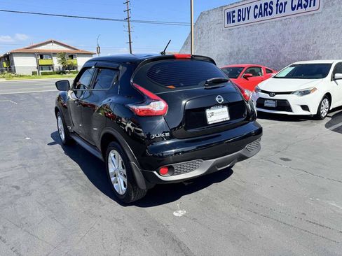 Used 2017 Nissan Juke S FWD image 2