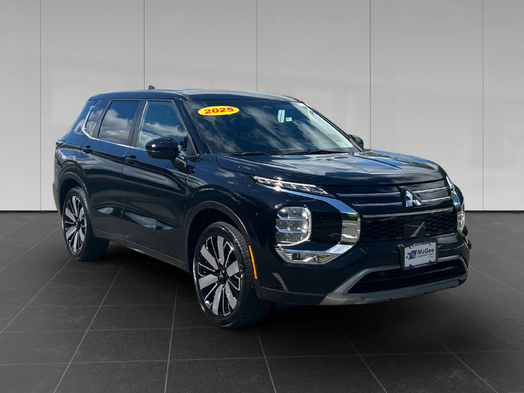 Used 2025 Mitsubishi Outlander SE AWD/4WD image 8