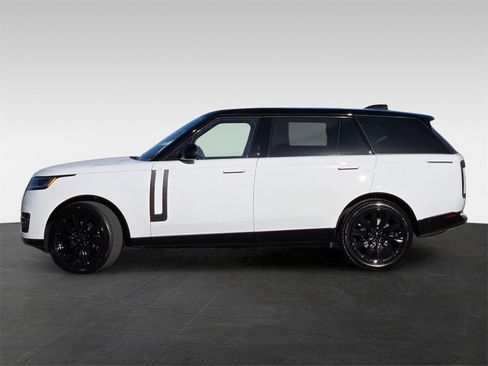 New 2026 Land Rover Range Rover Long Wheelbase SE image 3
