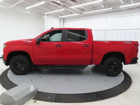 Used 2021 Chevrolet Silverado 1500 Custom Trail Boss AWD/4WD image 7
