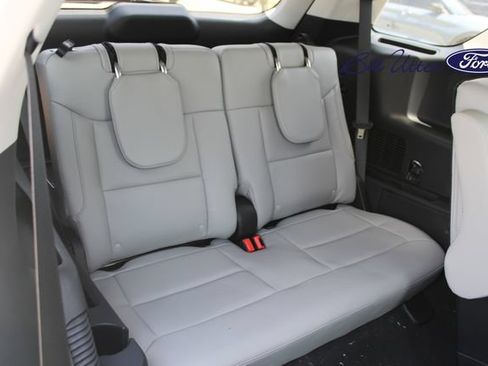 New 2026 Ford Explorer Active w/ Active Comfort Package RWD image 10