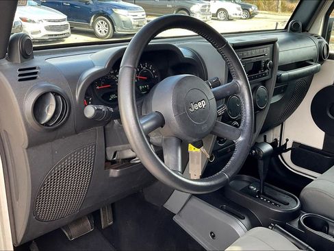 Used 2008 Jeep Wrangler X image 13