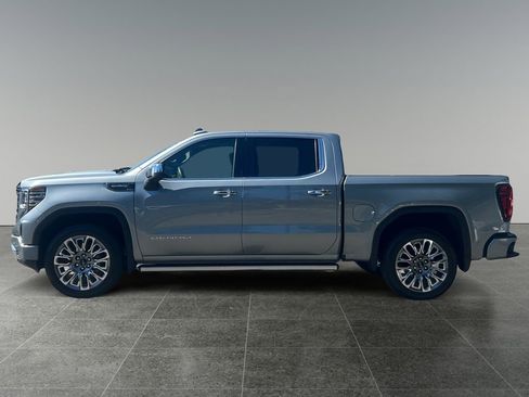 Used 2025 GMC Sierra 1500 Denali Ultimate AWD/4WD image 5