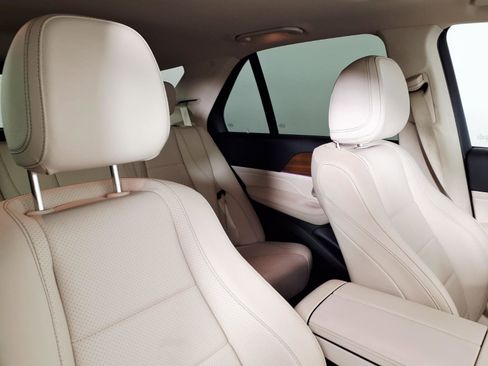 Used 2021 Mercedes-Benz GLE 350 4MATIC image 10