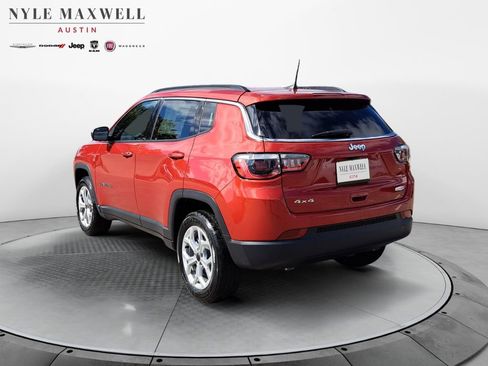 New 2026 Jeep Compass Latitude image 12