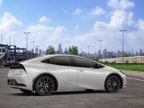 New 2026 Toyota Prius XLE image 10