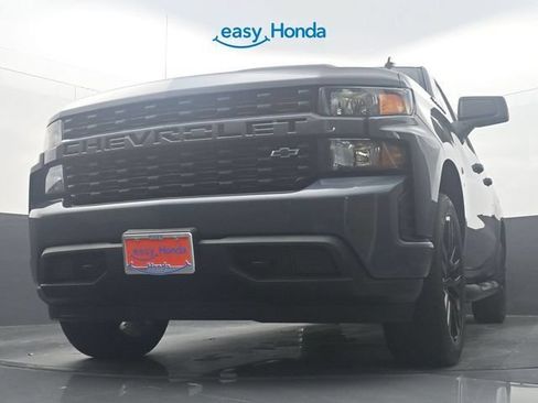 Used 2020 Chevrolet Silverado 1500 Custom w/ Custom Value Package AWD/4WD image 28