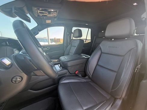 Used 2026 GMC Yukon Denali w/ Sun & Power Step Package AWD/4WD image 26