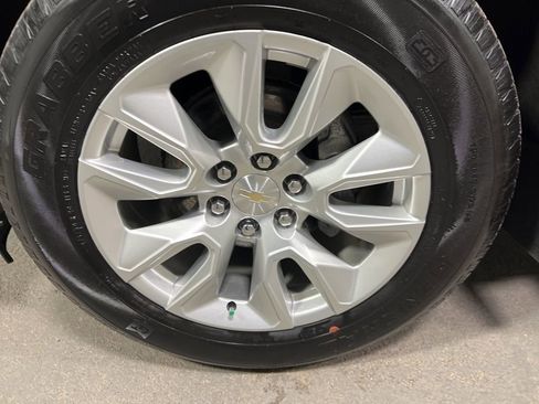 Used 2023 Chevrolet Silverado 1500 Custom image 40