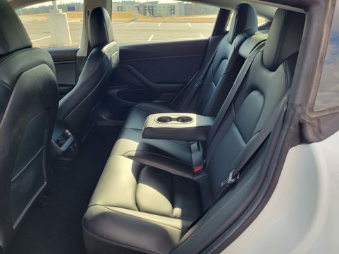 Used 2020 Tesla Model 3 Standard Range Plus image 30