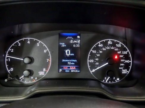 Certified 2025 Toyota Corolla LE image 15