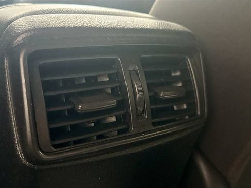 Used 2019 Nissan Rogue Sport SV w/ Technology Package AWD/4WD image 24