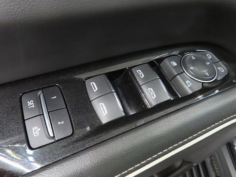 Used 2023 Cadillac Escalade ESV Sport image 82