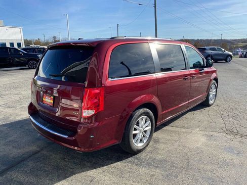 Used 2020 Dodge Grand Caravan SXT FWD image 7