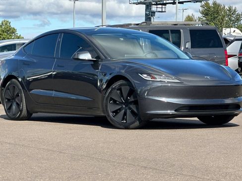 Used 2025 Tesla Model 3 Long Range RWD image 2