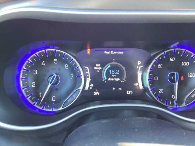 New 2026 Chrysler Pacifica Select FWD image 19