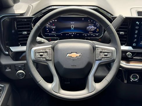 Used 2024 Chevrolet Silverado 1500 LT AWD/4WD image 18