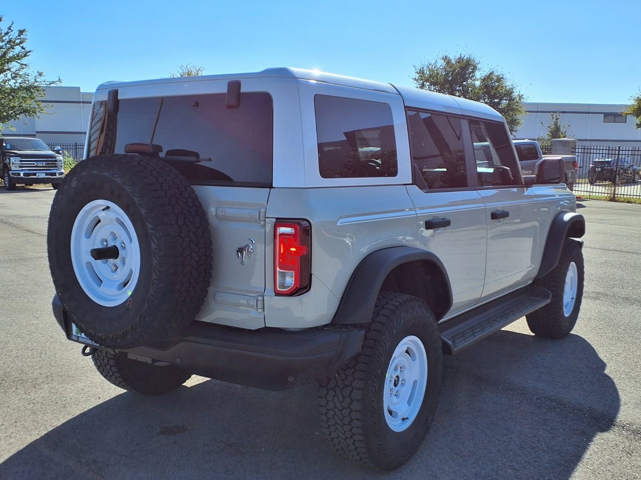 New 2026 Ford Bronco Heritage Edition AWD/4WD image 4