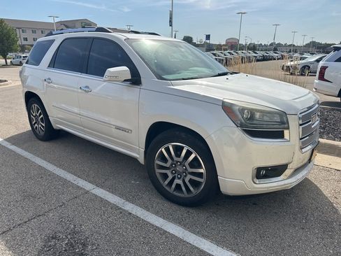 Used 2013 GMC Acadia Denali image 3