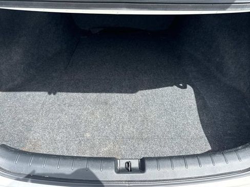 Used 2017 Honda Accord LX image 11