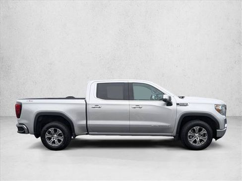 Used 2020 GMC Sierra 1500 SLT w/ X31 Off-Road Package AWD/4WD image 4