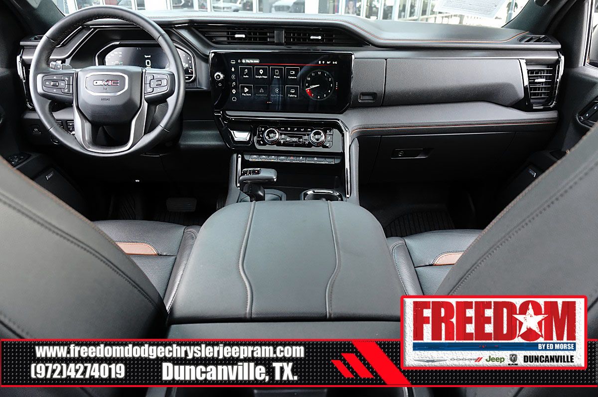 Used 2024 GMC Sierra 1500 AT4 w/ Technology Package AWD/4WD image 11