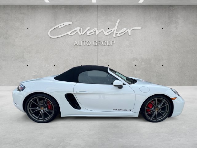 Used 2017 Porsche 718 Boxster S RWD image 17