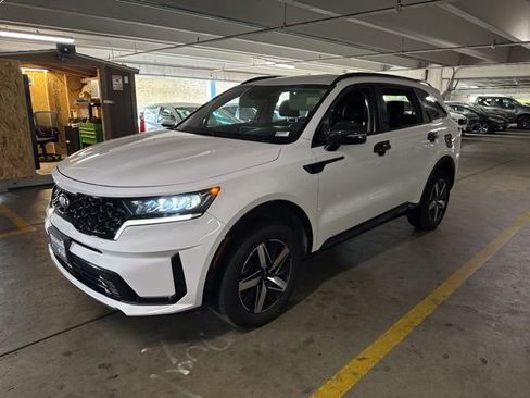 Certified 2021 Kia Sorento EX AWD/4WD image 2