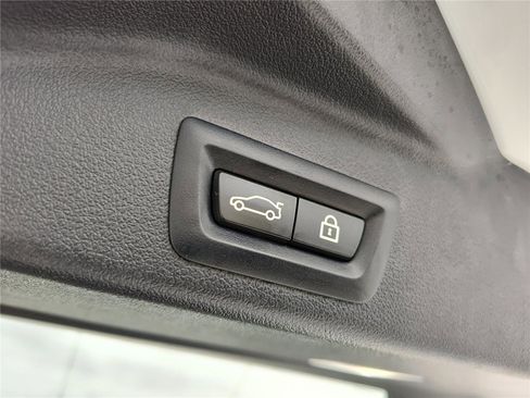 Certified 2022 BMW X5 sDrive40i w/ Premium Package image 8