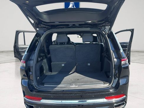 Used 2023 Jeep Grand Cherokee L Overland AWD/4WD image 28