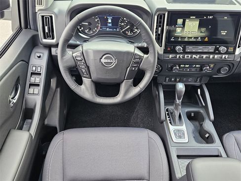 New 2026 Nissan Frontier SV image 5