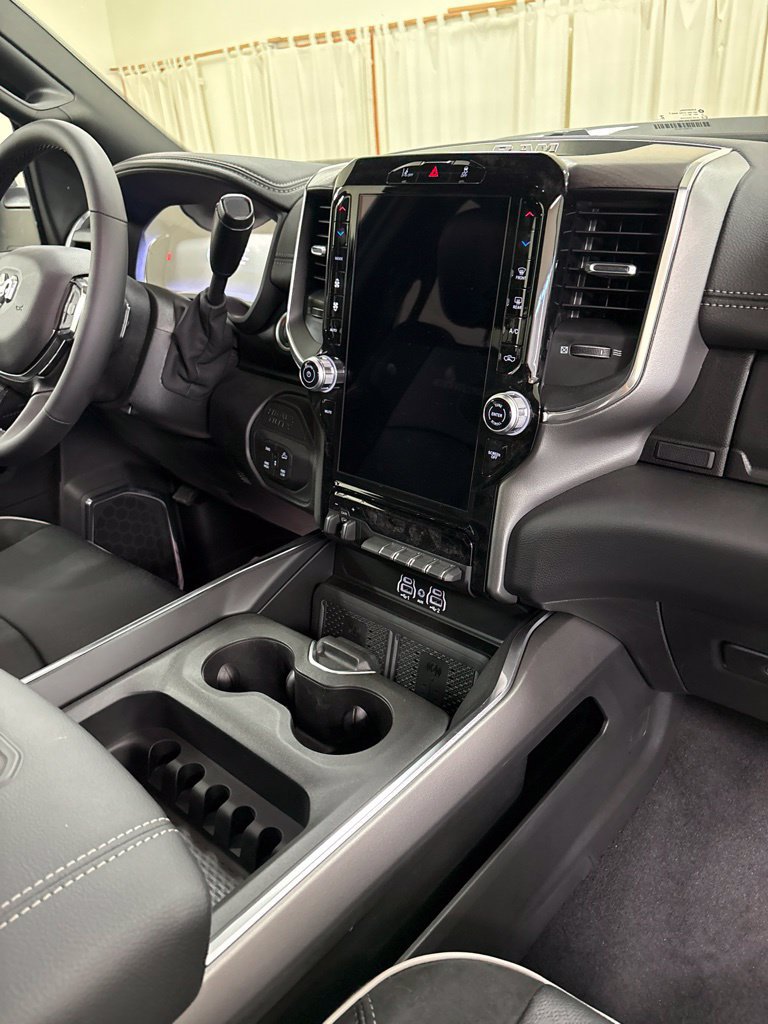 New 2027 RAM 2500 Laramie AWD/4WD image 27