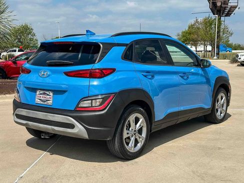 Used 2022 Hyundai Kona SEL image 3