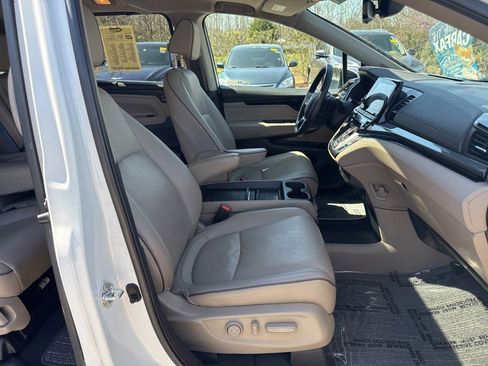 Used 2022 Honda Odyssey Elite image 13