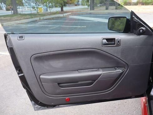 Used 2007 Ford Mustang Coupe RWD image 21