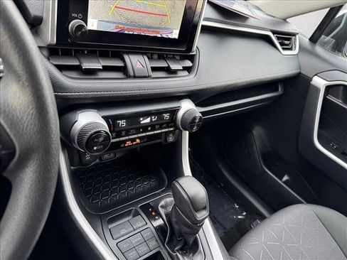 Used 2025 Toyota RAV4 XLE image 15