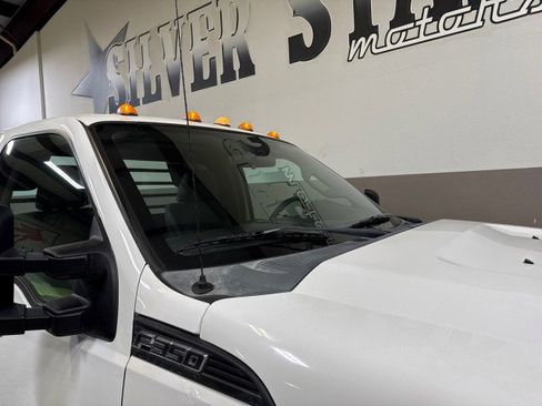 Used 2011 Ford F350 XL w/ XL Value Pkg image 46