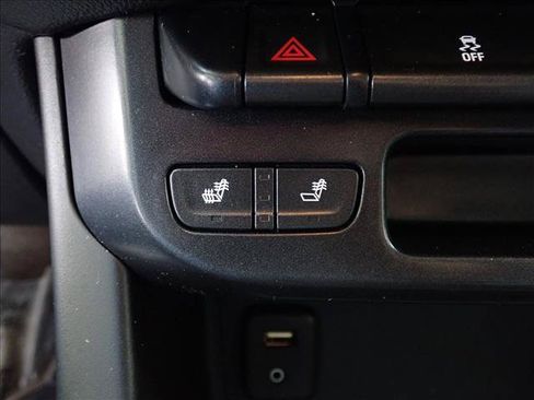 Used 2015 GMC Canyon SLT AWD/4WD image 19