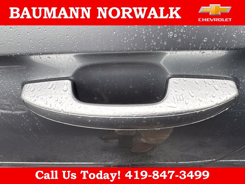 Used 2020 Ford Expedition XLT w/ Equipment Group 202A AWD/4WD image 9