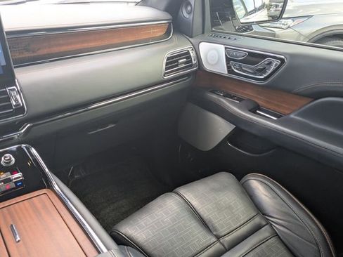Certified 2024 Lincoln Navigator Black Label AWD/4WD image 21