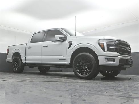 Used 2024 Ford F150 Lariat image 39
